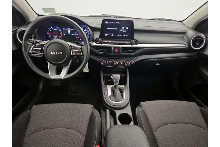 $19998 : Kia Forte 2024 LXS 4dr Sedan image 9