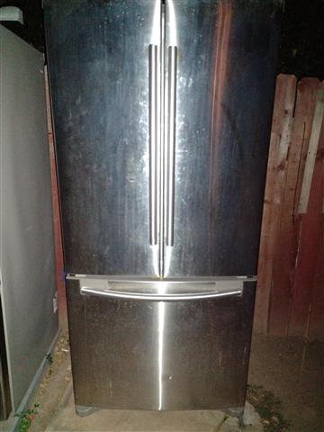 $300 : REFRIGERADOR STANLESS STILL image 4