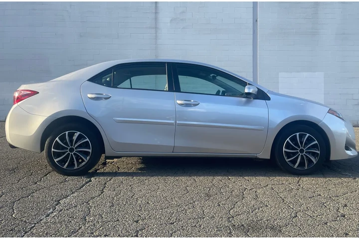 $11495 : 2019 Corolla LE CVT (Natl) image 9