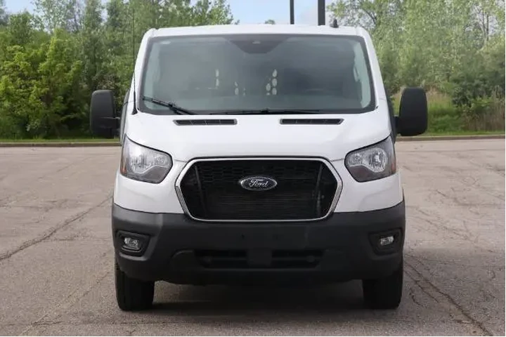 $35950 : Ford Transit 2024 250 3dr SW image 2