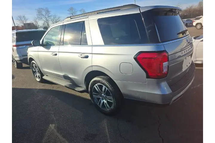 $39999 : Ford Expedition 2024 4x2 XLT image 6