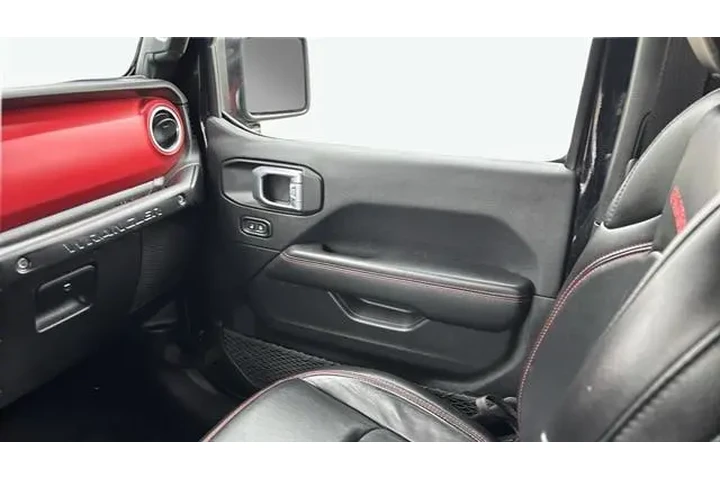 $33525 : Jeep Wrangler Unlimited 2021 image 10