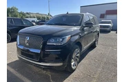 $17995 : Lincoln Navigator 2022 4x2 R thumbnail