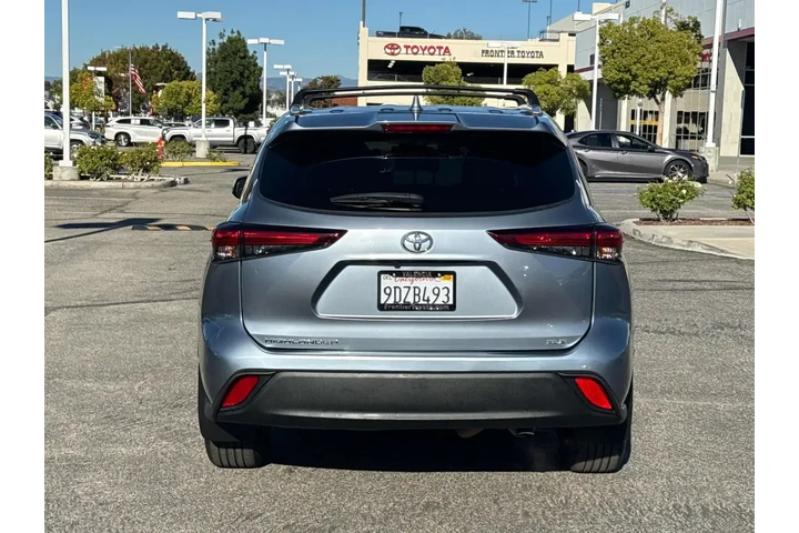 $34850 : Toyota Highlander 2023 LE 4d image 5