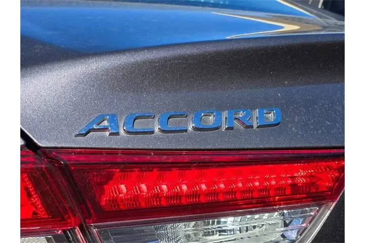 $18988 : Honda Accord 2018 EX 4dr Sed image 5