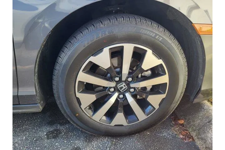 Honda Odyssey 2025 EX-L 4dr image 7