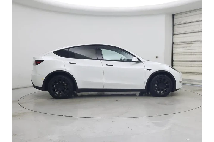 $33998 : Tesla Model Y 2023 AWD Long image 7