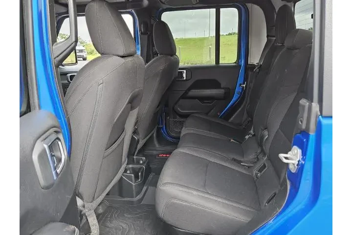 $34988 : Jeep Gladiator 2023 4x4 Over image 6