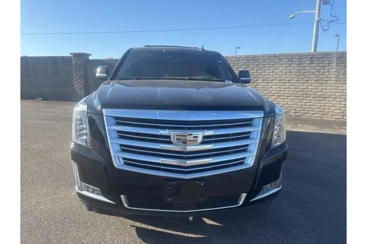 $28982 : Cadillac Escalade 2017 4x4 P image 2