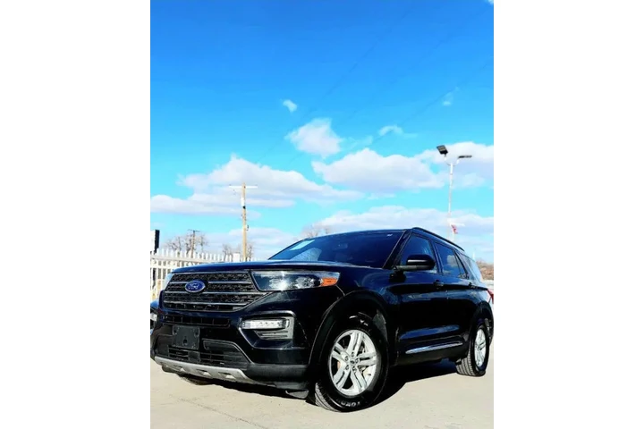 $11990 : 2020 Explorer XLT image 3