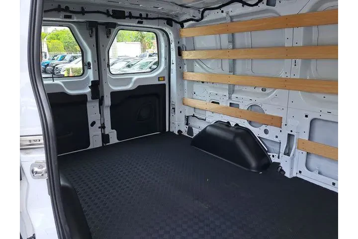 $32990 : Ford Transit 2024 250 3dr SW image 9