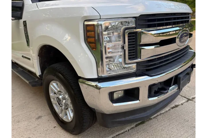 $29995 : 2019 F-250 Super Duty XLT image 10