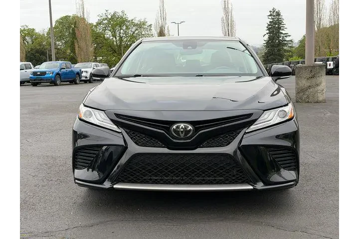 $27995 : Toyota Camry 2020 AWD XSE 4d image 9