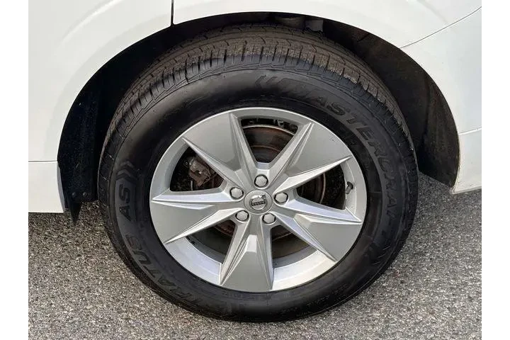 $19993 : Volvo XC60 2022 AWD B5 Momen image 10