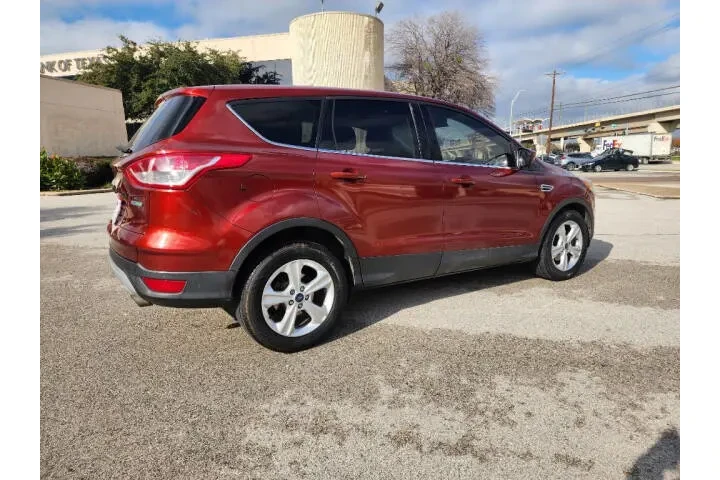 $5975 : 2014 Escape image 3