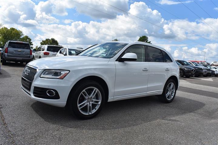 2017 Q5 2.0T quattro Premium image 1