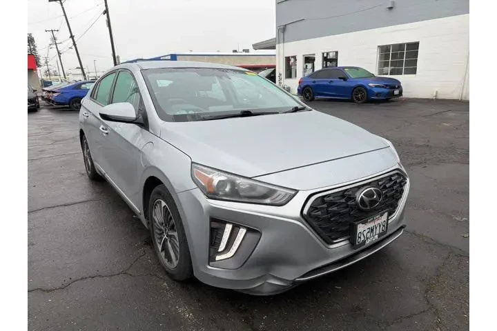$19987 : Hyundai IONIQ Plug-in Hybrid image 1