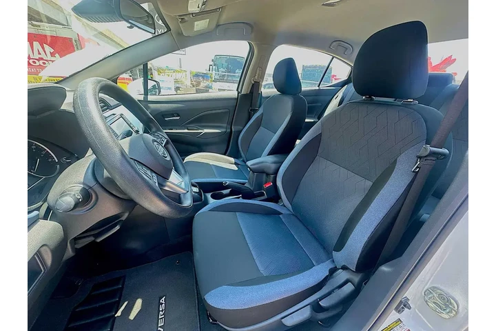 $22995 : Nissan Versa 2025 SV 4dr Sed image 5