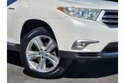 $11199 : 2011 Highlander Limited thumbnail