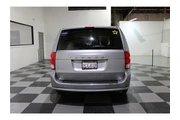$13999 : Grand Caravan 2015 thumbnail