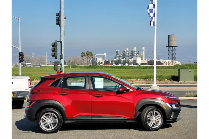 $20824 : Hyundai KONA 2023 AWD SE 4dr image 3