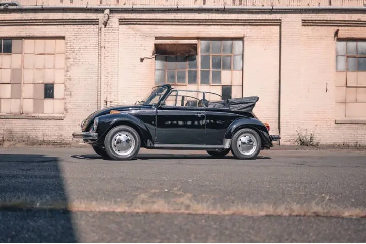 $12988 : 1977 Super Beetle image 7