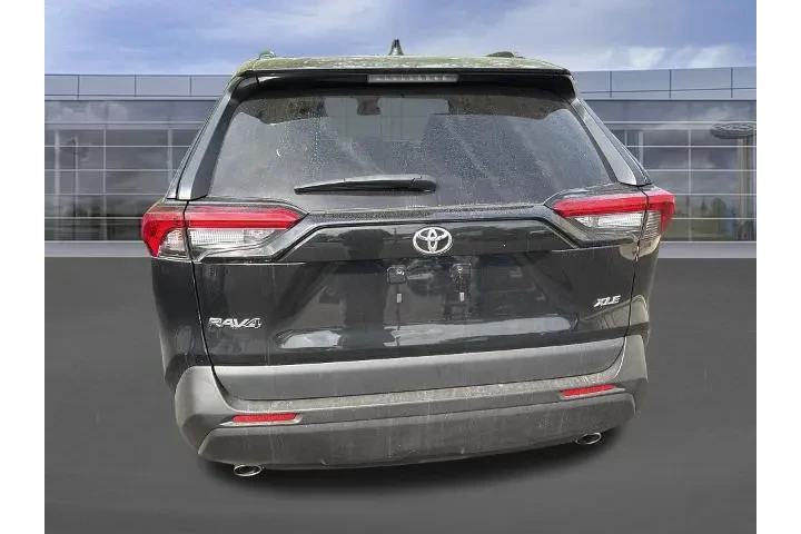 $28643 : Toyota RAV4 2023 XLE 4dr SUV image 5