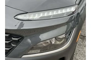 $19985 : Hyundai KONA 2023 AWD SEL 4d thumbnail