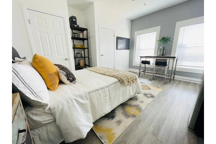 $1345 : 744 Beacon Ave Los Angeles image 3