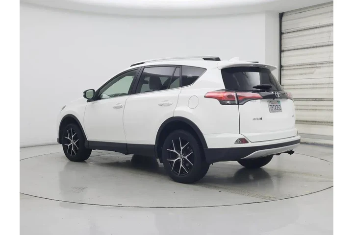 $22998 : Toyota RAV4 2016 SE 4dr SUV image 2