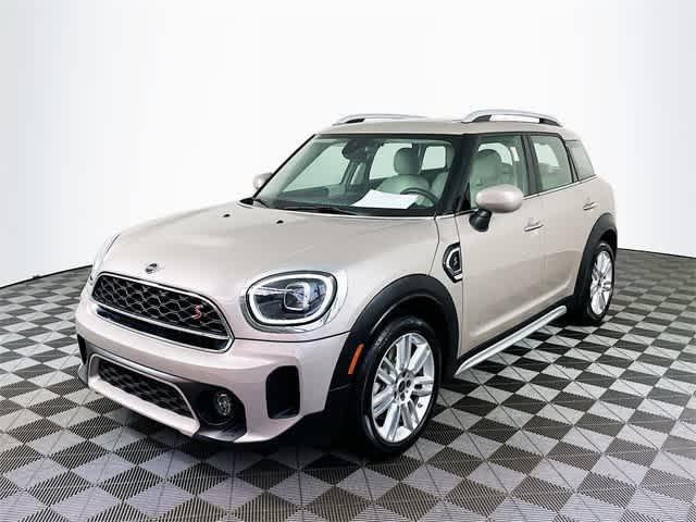 $31976 : PRE-OWNED 2023 COUNTRYMAN COO image 4