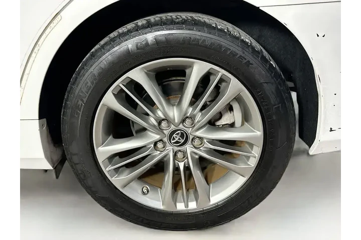 $12484 : Toyota Camry 2017 LE 4dr Sed image 8