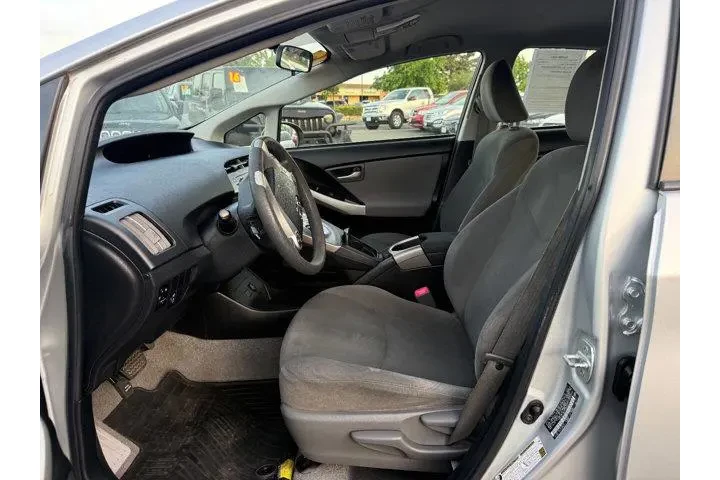 $13495 : Toyota Prius 2013 One 4dr Ha image 10