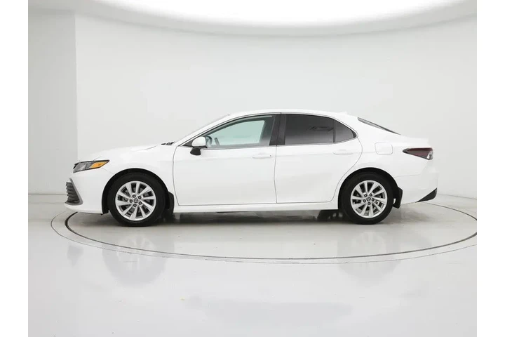 $23998 : Toyota Camry 2023 AWD LE 4dr image 3