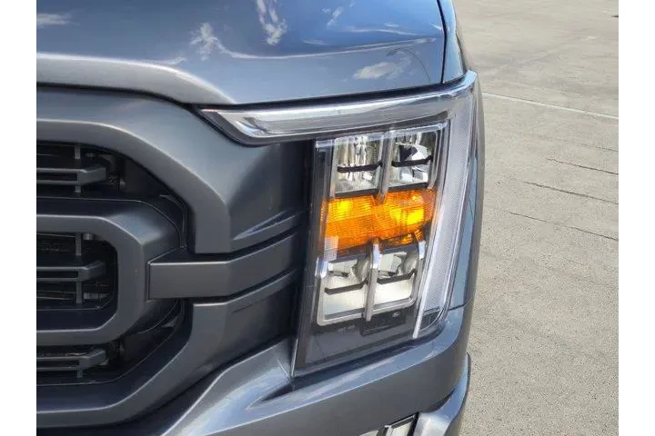 $36500 : Ford F-150 2022 4x4 XLT 4dr image 9