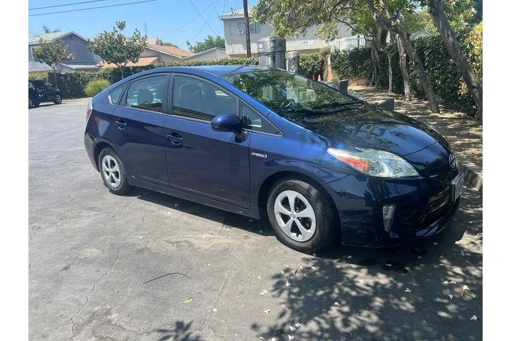 $14500 : Toyota Prius hybrid image 2