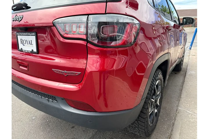 $24995 : 2025 Compass Trailhawk 4x4 image 9