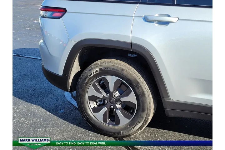 $27800 : Jeep Grand Cherokee 2023 4x4 image 10