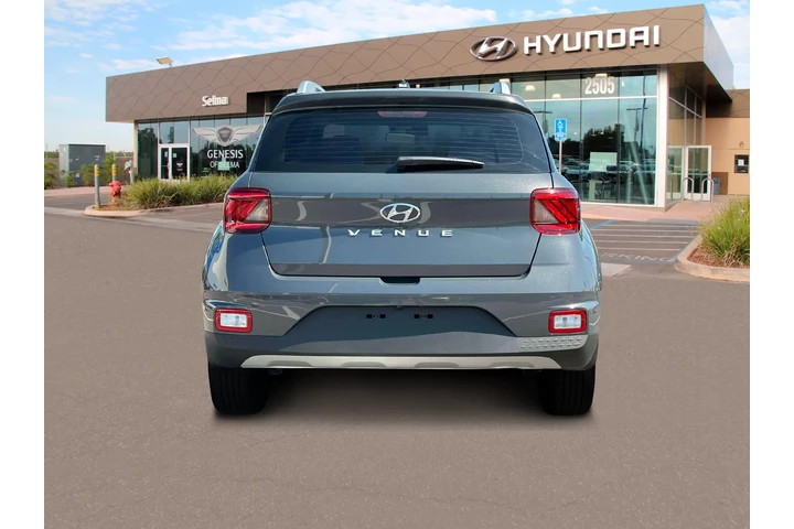 $22995 : Hyundai VENUE 2025 SEL 4dr C image 5