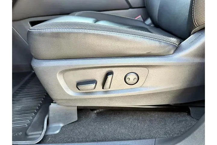 $32888 : Nissan Pathfinder 2024 AWD S image 10