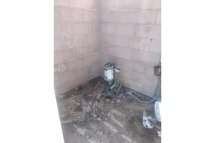 $1 : Lote de 5 acres con poso image 5