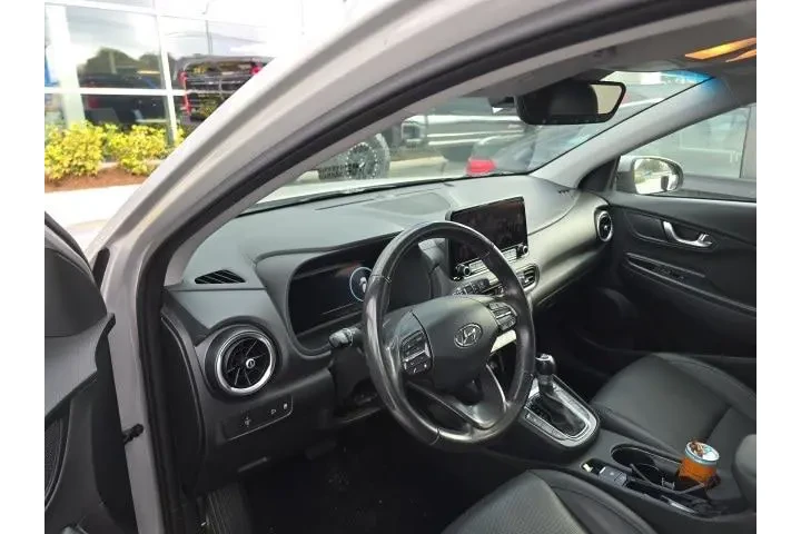 $17955 : Hyundai KONA 2023 Limited 4d image 6