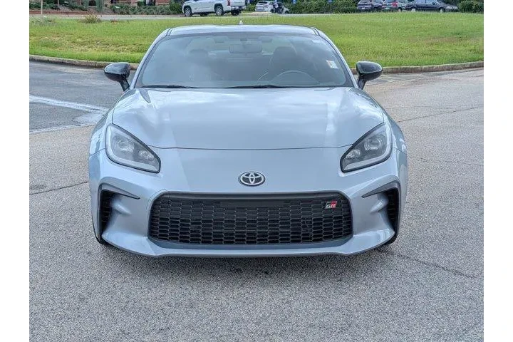 Toyota GR86 2023 Premium 2dr image 2