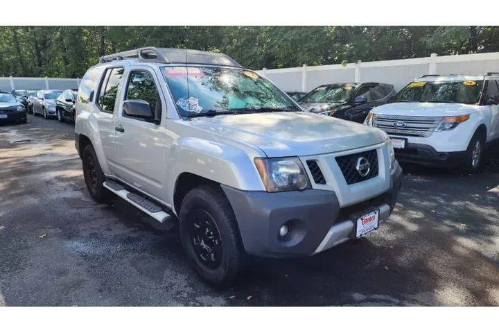 $9499 : 2012 Xterra X image 4
