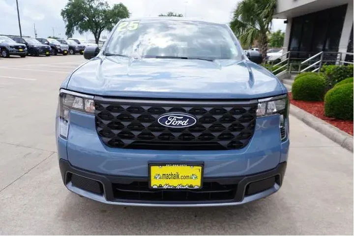 $32788 : Ford Maverick 2025 XLT 4dr S image 2