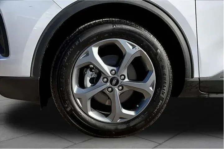 $25127 : Ford Escape 2025 ST-Line 4dr image 10