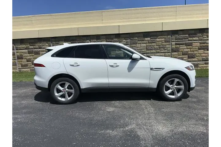 $18128 : Jaguar F-PACE 2017 AWD 35t P image 4