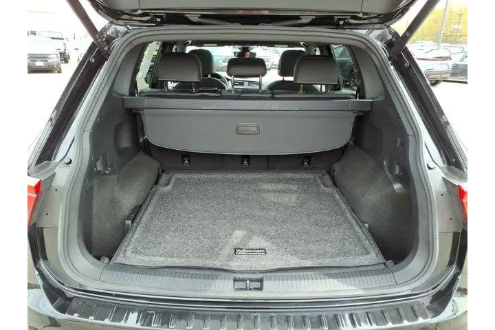 $28400 : Volkswagen Tiguan 2024 AWD S image 8