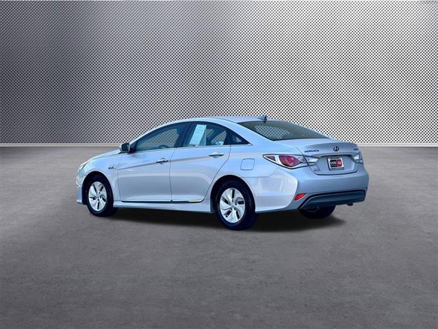 $12165 : 2014 Sonata Hybrid Base image 4