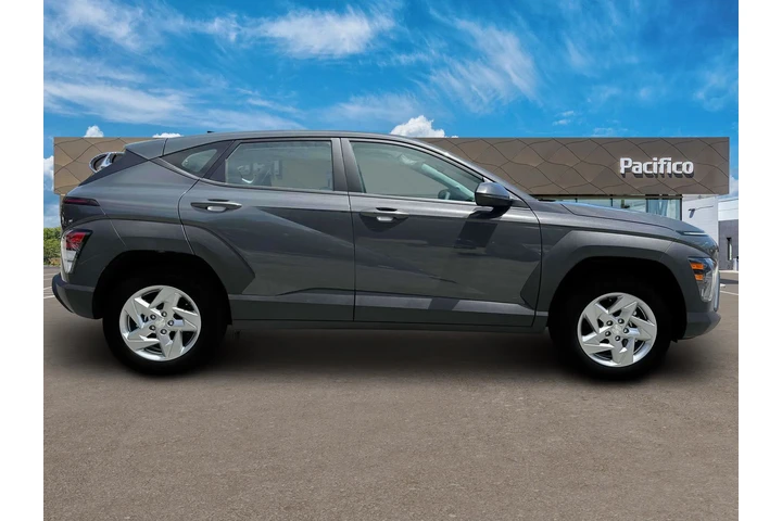 $22999 : Hyundai KONA 2025 AWD SE 4dr image 9